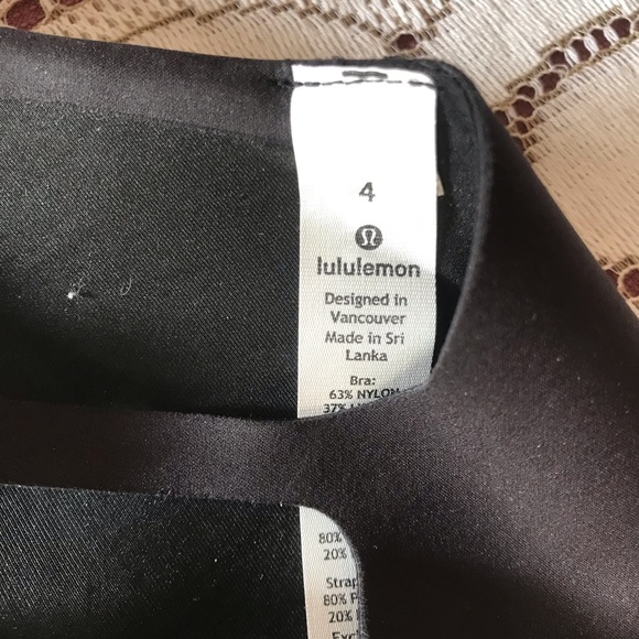 Lululemon Size 4 Sports Bra - Picture 3 of 4